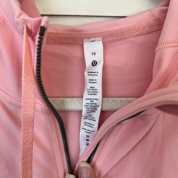 Lulu Lemon Define Nulu Jackets - Picture 2 of 6